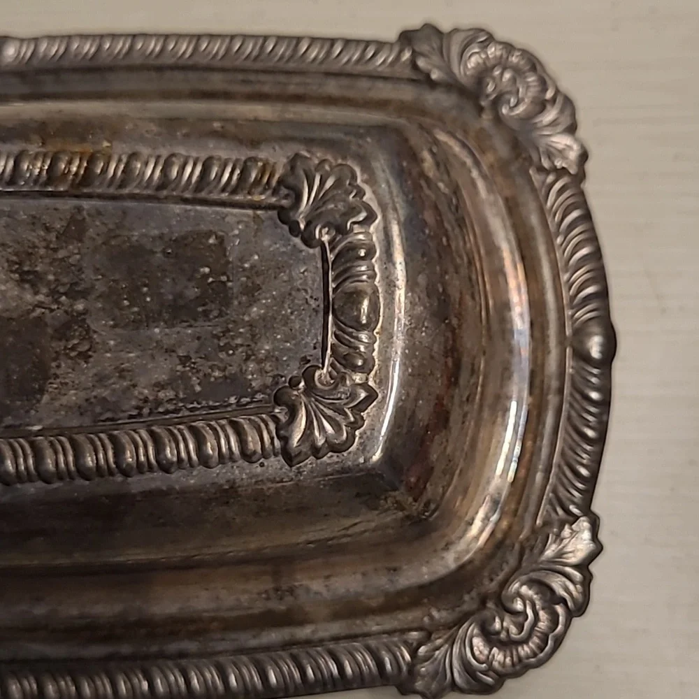 Vintage silver plated butter dish with original glass liner insert - Picture 9 of 12